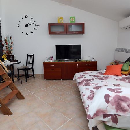 Apartman Izabela Medulin Exteriör bild